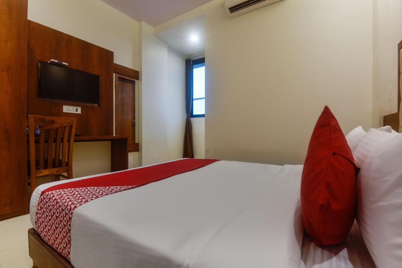 Oyo Shubham Residency Hotel Bhiwandi Bagian luar foto